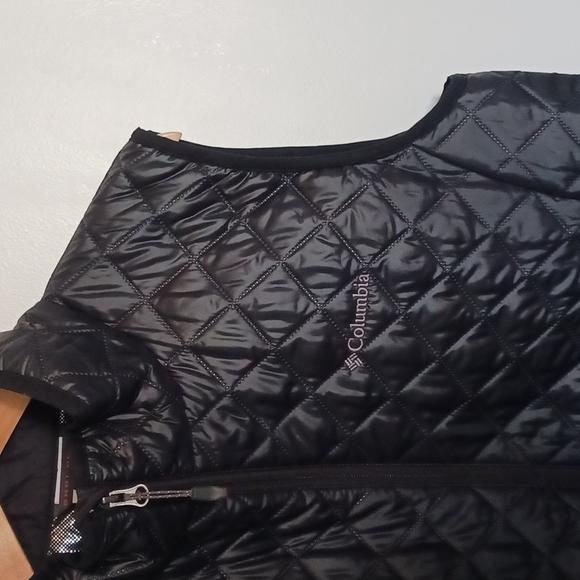 Columbia Omni-Heat Black Vest - Picture 2 of 13